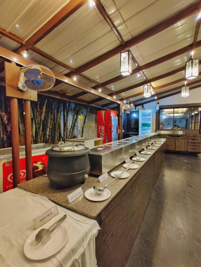 伊加特普里阿什温酒店 外观 照片