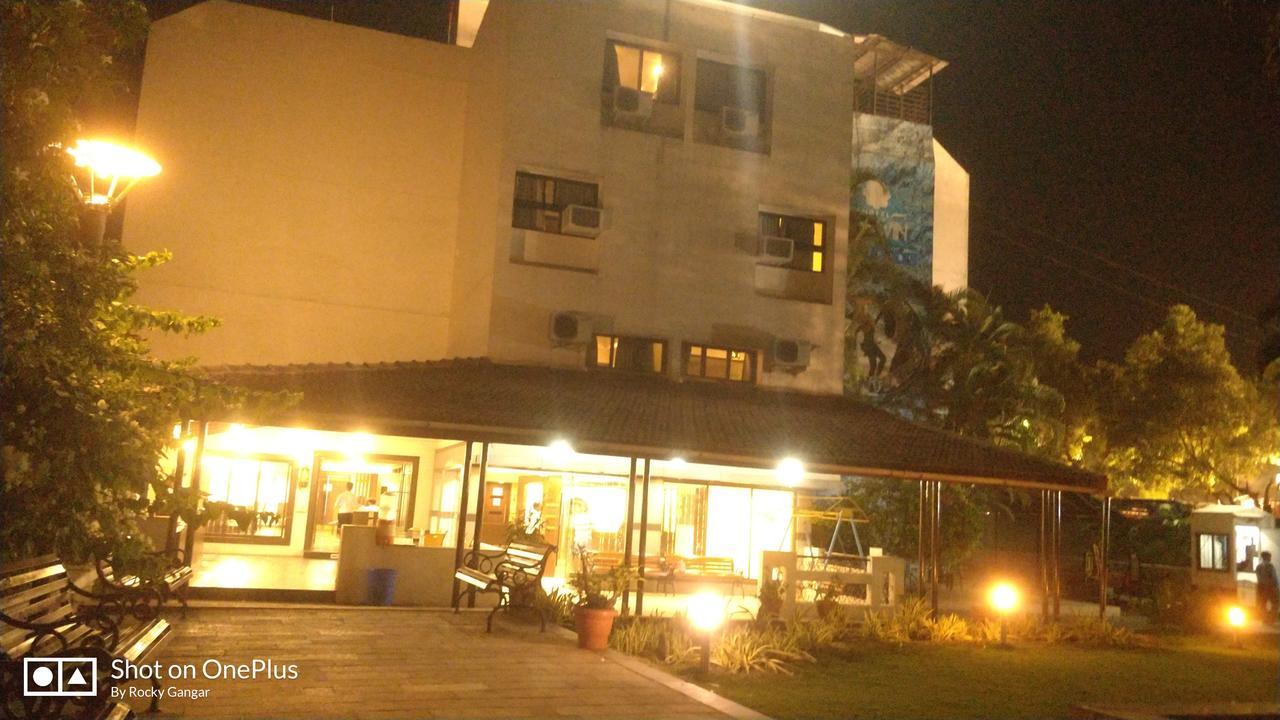 伊加特普里阿什温酒店 外观 照片